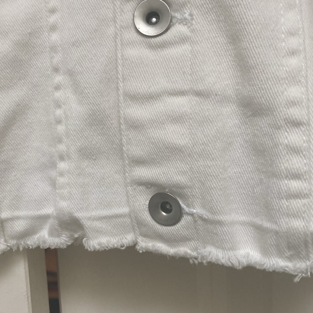 Htrailz White and Pink Paisley Women's Jacket - Picture 5 of 8